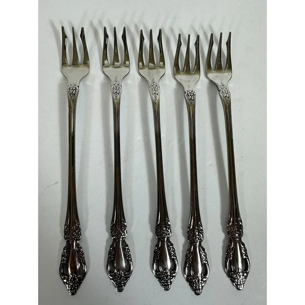 Oneida Distinction Deluxe HH Kennett Square Appetizer Cocktail Forks Set Of 5